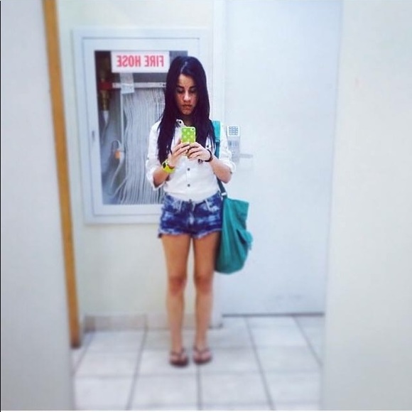 Meet your Posher, Jenifer - Picture 2 of 7